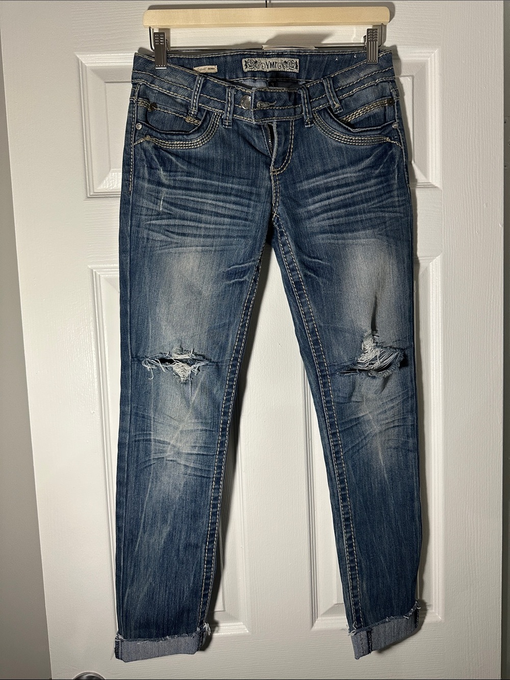 Distressed Boyfriend Jeans in Medium Blue - Casual Everyday Style